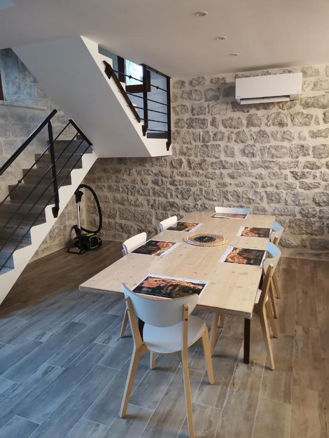Maison Du Troubadour Балазук Екстериор снимка